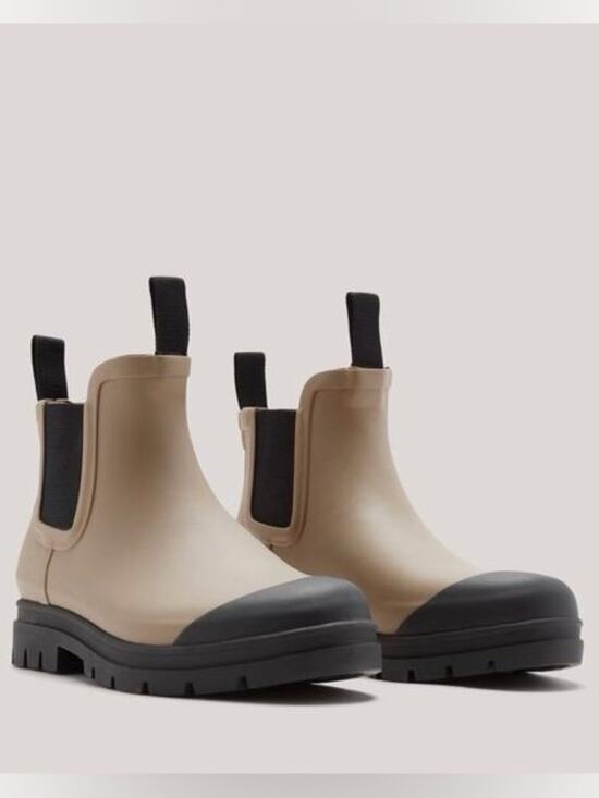 Everlane Shoes - Everlane Stone Tan Gray Chelsea Rain Boots Rubber Lug Sole Minimalist Sz 10 NEW